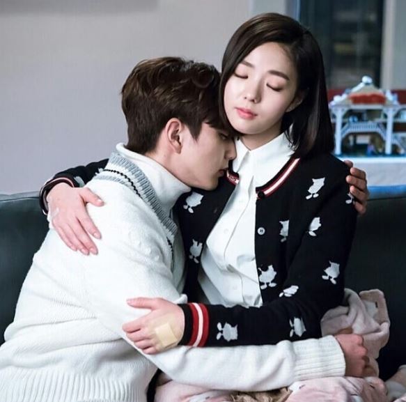 Yoo Seung Ho with Chae Soo Bin in I am not a Robot drama