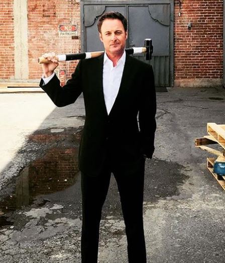 Chris Harrison Height, Weight, Size